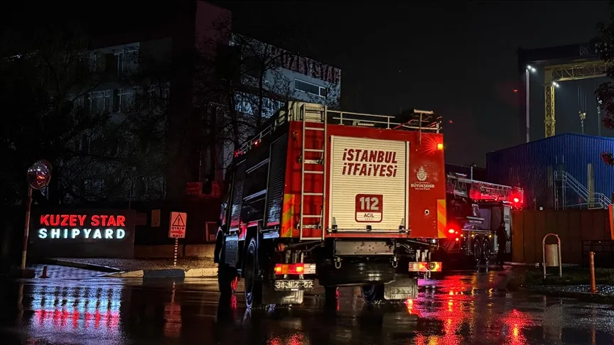 Tuzlas kustutatakse kuivlastilaeval puhkenud tulekahju